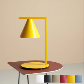 Geometryczna lampka stołowa Form Aldex