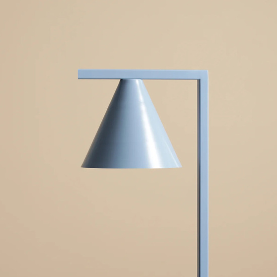 Geometryczna lampka stołowa Form Aldex