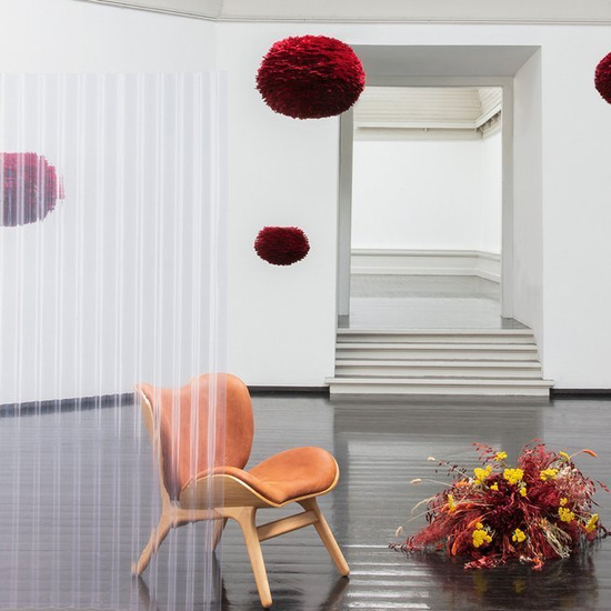 Lampa wisząca EOS large czerwona UMAGE