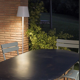 Biała podłogowa lampa zewnętrzna TOC LED 70786