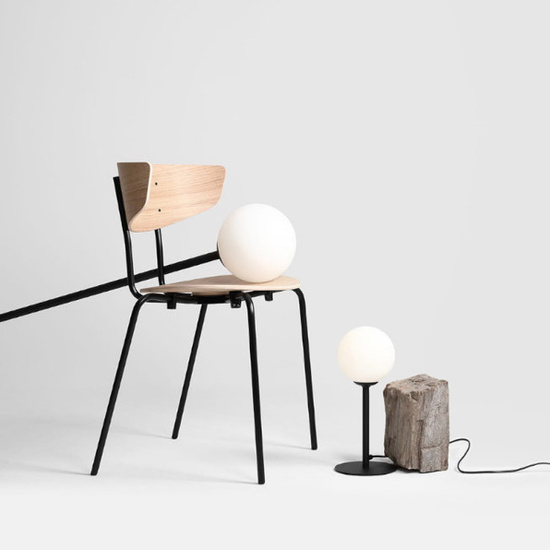 Lampa stołowa Pinne 1080B1 czarna