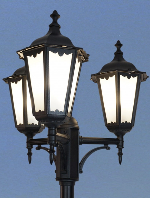 Oprawa masztowa RETRO CLASSIC OGMWN 3 marki SU-MA