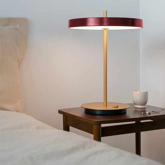 Lampa stołowa Asteria czerwona UMAGE