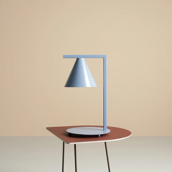 Geometryczna lampka stołowa Form Aldex