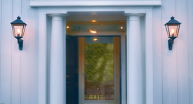 Zewnętrzna lampa wisząca London Norlys art. 493/A biały