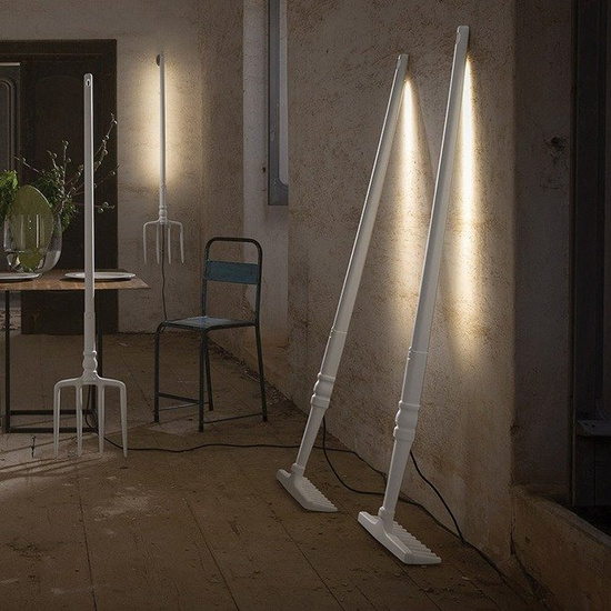 Lampa podłogowa zewnętrzna grabie THP145 3R EXT KARMAN