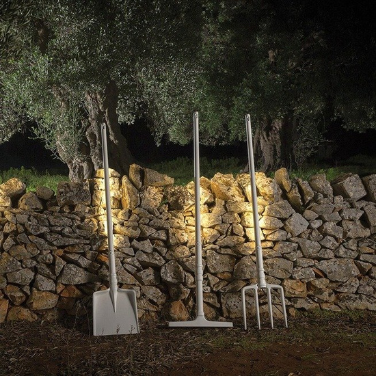 Lampa podłogowa zewnętrzna grabie THP145 3R EXT KARMAN