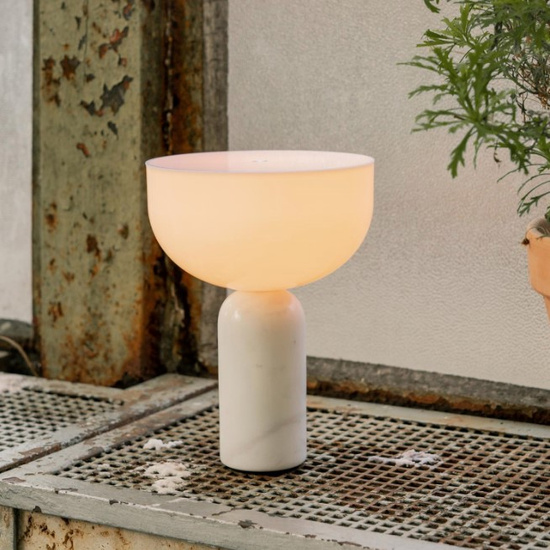 KIZU LAMPA STOJĄCA bezprzewodowa biały Marmur New Works